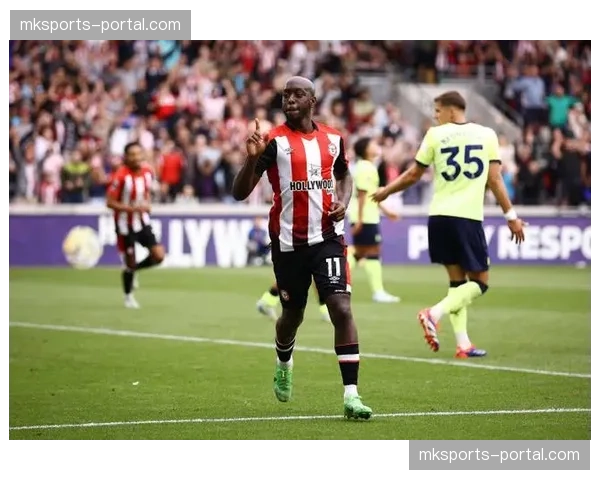 英超战报：布伦特福德1-0小胜狼队，成功逃离降级区